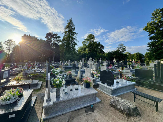 kod-qr-na-pomnik-w-sercach